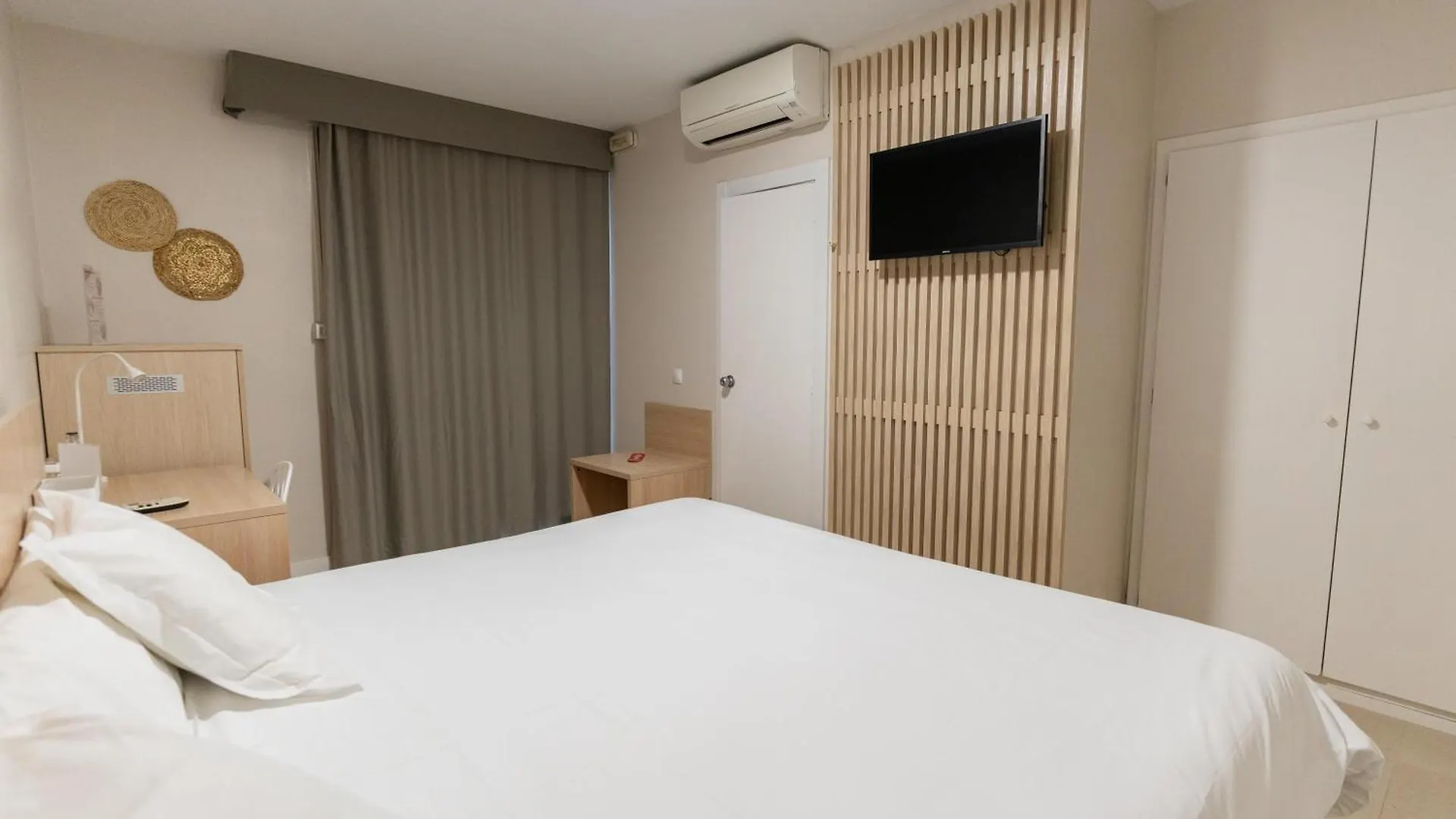 Aparthotel Solifemar Castelldefels